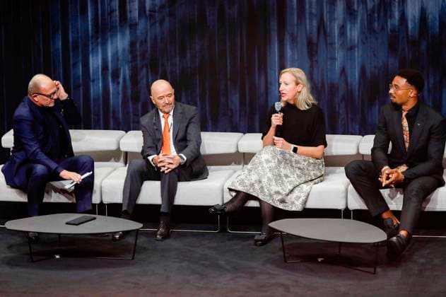 Stefan Schulze-Hausmann, Christian Neureuther, Gast und Leo Neugebauer bei der Verleihung des 16. Deutschen Nachhaltigkeitspreises 2023 im Maritim Hotel. Düsseldorf, 24.11.2023