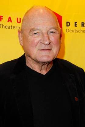 Burghart Klaußner bei der Verleihung des 18. Deutschen Theaterpreises Der Faust 2023 im Thalia Theater. Hamburg, 25.11.2023