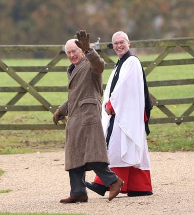 Entertainment Themen der Woche KW47 Entertainment Bilder des Tages King Charles III attends the Sunday service at St. Mary Magdalene church in Sandringham, Norfolk, UK, on 26th November, 2023. 