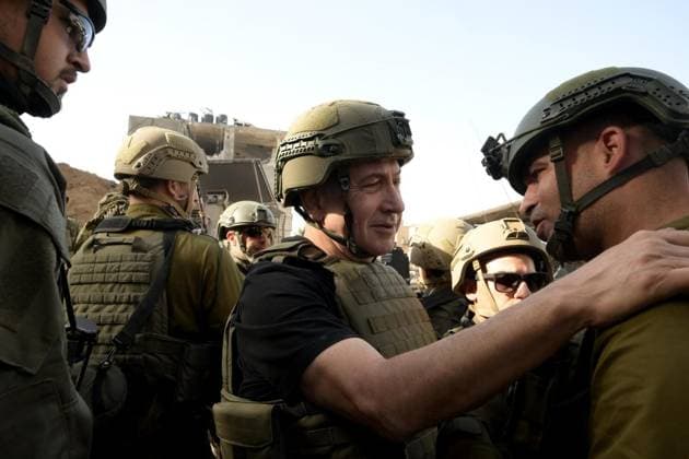 News Themen der Woche KW47 News Bilder des Tages El primer ministro israeli, Benjamin Netanyahu, en la Franja de Gaza OFICINA DEL PRIMER MINISTRO DE ISRAEL 26 11 2023, Franja de Gaza Espana Aton_851931 *** Israeli Prime Minister Benjamin Netanyahu in the Gaza Strip ISRAEL PRIME MINISTERS OFFICE 26 11 2023, Gaza Strip Spain Aton 851931  Copyright: OFICINAxDELxPRIMERxMINISTROxDExISRAEL