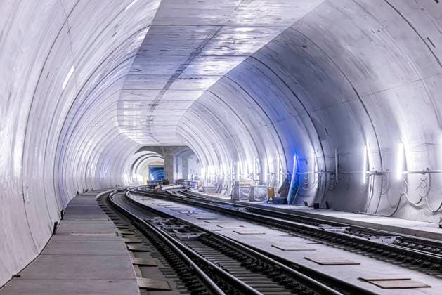 Baden-Württemberg, Baustelle Hauptbahnhof Stuttgart Tunnelsystem des neuen Durchgangsbahnhof Stuttgart. Rechts gehts zum Flughafen, links nach Untertürkheim. 27.11.2023: Stuttgart, Baden-Württemberg, Deutschland, Europa *** Tunnel system of the new Stuttgart through station Right to the airport, left to Untertürkheim 27 11 2023 Stuttgart, Baden Württemberg, Germany, Europe