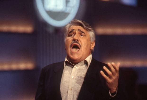 Die TV-Show Wetten, dass..? gastiert am 16.04.1994 in Saarbrücken. Im Bild: Schauspieler Mario Adorf. *** The TV show Wetten, dass makes a guest appearance in Saarbrücken on 16 April 1994 Pictured bub