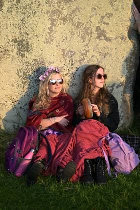 Summer Solstice Stonehenge Revellers including Hippies and Druids return to Stonehenge to celebrate the summer Solstice. Thousands descended on the ancient stones to witness the sunrise on the longest day of the year. The sun rose at 4:49am and the official Solstice officially begins at 3;57pm GMT. English Heritage allow controlled access to the ancient stone circle to allow the celebration that marks the official start of summer. Wiltshire Stonehenge UK Copyright: xMartinxDaltonx Summer_Solstice_210623_MD_344