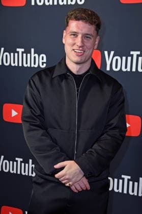 Jumpa - YOUTUBE MUSIC AWARDS Dinner im Restaurant Grill Royal in Berlin am 28.11.2023