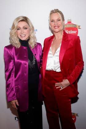 BEVERLY HILLS, CA 0 NOVEMBER 28: Donna Mills and Nicollette Sheridan at Gift Of A Lifetime Red Carpet Event at The Melbourne in Beverly Hills, California on November 28, 2023. Copyright: xFayexSadoux