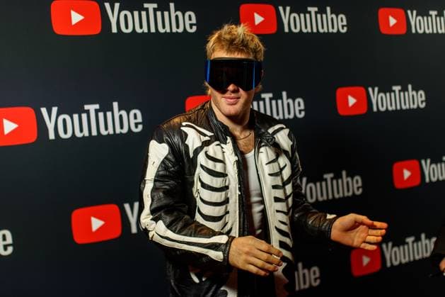 YouTube Music Artist Dinner Award 2023 Ski Aggu (August Jean Diederich) beim YouTube Music Artist Dinner Award 2023 im Grill Royal am 28.11.2023 in Berlin. Copyright: xEventpressxKochanx