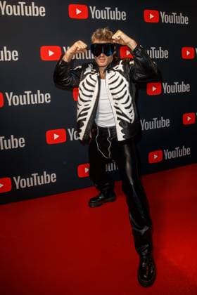 YouTube Music Artist Dinner Award 2023 Ski Aggu (August Jean Diederich) beim YouTube Music Artist Dinner Award 2023 im Grill Royal am 28.11.2023 in Berlin. Copyright: xEventpressxKochanx