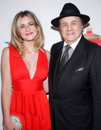 BEVERLY HILLS, CA 0 NOVEMBER 28: Taylor Ann Thompson, Larry Thompson at Gift Of A Lifetime Red Carpet Event at The Melbourne in Beverly Hills, California on November 28, 2023. Copyright: xFayexSadoux