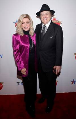 BEVERLY HILLS, CA 0 NOVEMBER 28: Donna Mills, Larry Thompson at Gift Of A Lifetime Red Carpet Event at The Melbourne in Beverly Hills, California on November 28, 2023. Copyright: xFayexSadoux