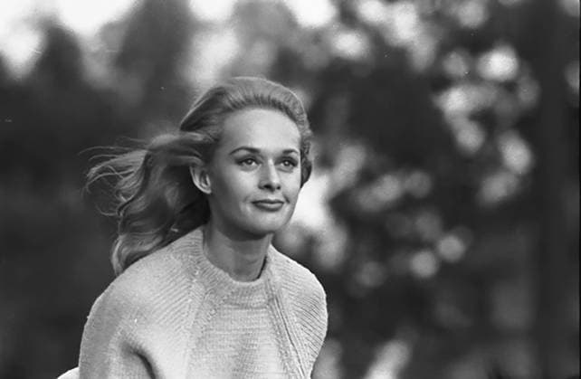 Film Marnie Actress Tippi Hedren riding a horse for a film scene Virginia USA  Copyright: xLeoxFuchsx 0830 Tippi Hedren (Marnie)riding