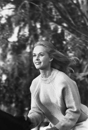 Film Marnie Actress Tippi Hedren riding a horse for a film scene Virginia USA  Copyright: xLeoxFuchsx 0835 Tippi Hedren (Marnie) ridin
