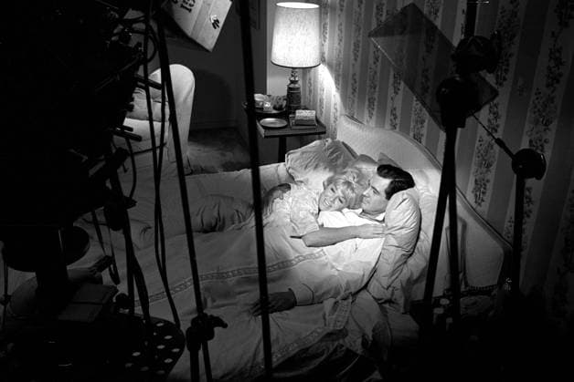 Film Send Me No Flowers Actor Rock Hudson and actress Doris Day in a scene of the film Los Angeles, CA USA  Copyright: xLeoxFuchsx R0556-Day-Hudson-SMNF
