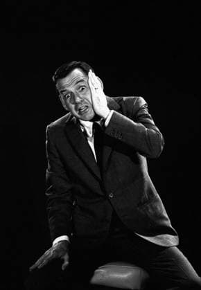Film Send Me No Flowers Actor Tony Randall poses for a series of goofy portraits to promote the film Los Angeles, CA USA  Copyright: xLeoxFuchsx R0562-Randall-SMNF