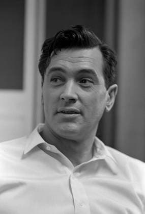 Film Send Me No Flowers Actor Rock Hudson at the set of the film during a break Los Angeles, CA USA  Copyright: xLeoxFuchsx R0570-Hudson-SMNF