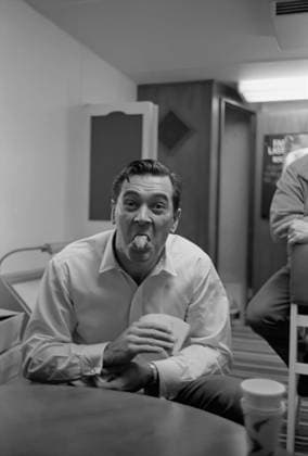Film Send Me No Flowers Actor Rock Hudson playing cards at the set Los Angeles, CA USA  Copyright: xLeoxFuchsx R0577-Hudson-SMNF