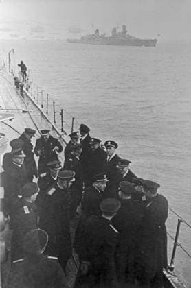 Great Patriotic War, 1941-1945 8570295 06.02.1945 The Great Patriotic War of 1941-1945. The Yalta Conference, February 4-11, 1945, a meeting where the three leaders of the anti-Hitler coalition, the USSR, the United States and Great Britain, made important decisions regarding the postwar world. Conference participants, US officers visiting the Black Sea Fleet cruiser Voroshilov in Sevastopol s South Bay. Alexey Sevastopol Russia  Copyright: xAlexeyx