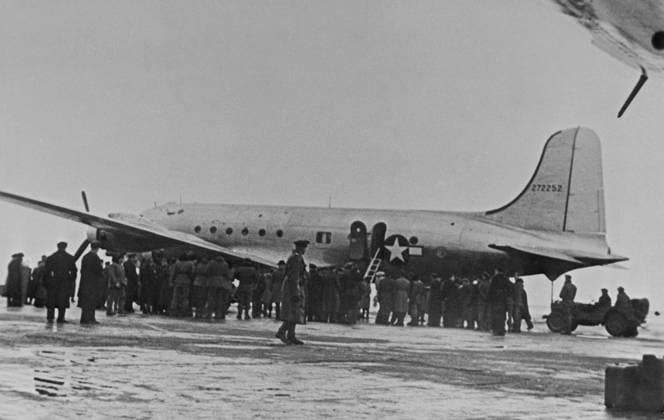 Great Patriotic War, 1941-1945 8572188 04.02.1945 The Great Patriotic War of 1941-1945. The Yalta Conference, February 4-11, 1945, a meeting where the three leaders of the anti-Hitler coalition, the USSR, the United States and Great Britain, made important decisions regarding the postwar world. A welcome ceremony for the foreign delegations at Saki Airport outside Simferopol. Alexey Simferopol Republic of Crimea Russia  Copyright: xAlexeyx