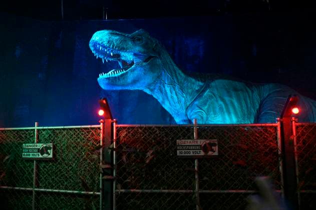 Entertainment Themen der Woche KW48 News Bilder des Tages Tyrannosaurus Rex bei der Presse Preview anlässlich der Ausstellungseröffnung von Jurassic World: The Exhibition in der Expohalle Urban Banks in den Rathenau-Hallen. Berlin, 30.11.2023 *** Tyrannosaurus Rex at the press preview on the occasion of the opening of Jurassic World The Exhibition in the Expohalle Urban Banks in the Rathenau Hallen Berlin, 30 11 2023 Foto:xF.xKernx xFuturexImagex jurassic_world_3151