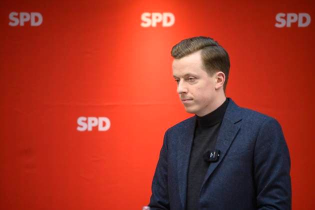 27.11.23,Hannover Regierungskrise SPD trennt sich vom Grünen OB Belit Onay Beendigung der Koalition mit den Grünen Im : Adis Ahmetovic MdB, SPD : Region Hannover Niedersachsen GERMANY