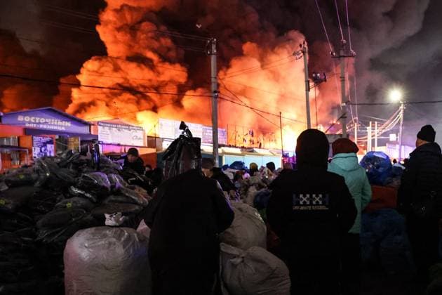 News Themen der Woche KW48 RUSSIA, ROSTOV-ON-DON - NOVEMBER 30, 2023: A view of the Temernik (Vostochny) market hit by fire. Erik Romanenko TASS  65377503
