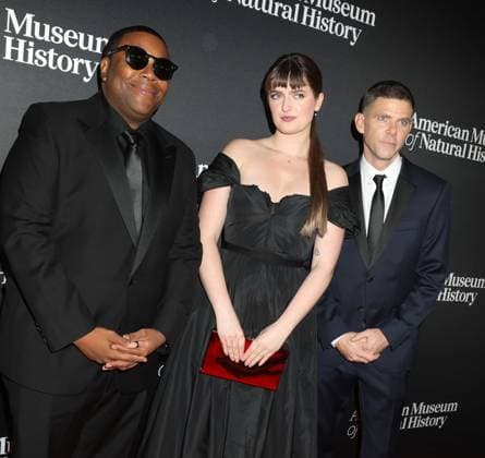 November 30, 2023, New York, New York, USA: KENAN THOMPSON, CHLOE TROAST and MIKEY DAY seen at the red carpet arrivals for 2023 American Museum of Natural HistoryÃ¢â‚¬â ¢s annual Ã¢â‚¬ËœThe Museum GalaÃ¢â‚¬â ¢ event. New York USA - ZUMAk03_ 20231130_zaf_k03_058 Copyright: xNancyxKaszermanx