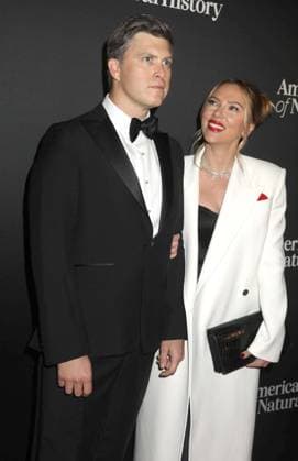November 30, 2023, New York, New York, USA: COLIN JOST and SCARLETT JOHANSSON seen at the red carpet arrivals for 2023 American Museum of Natural HistoryÃ¢â‚¬â ¢s annual Ã¢â‚¬ËœThe Museum GalaÃ¢â‚¬â ¢ event. New York USA - ZUMAk03_ 20231130_zaf_k03_100 Copyright: xNancyxKaszermanx