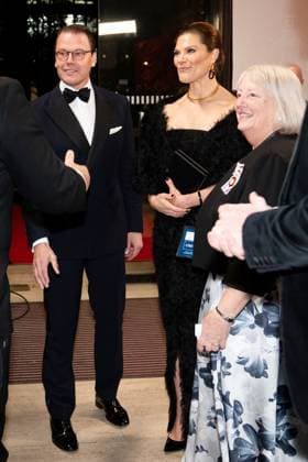 . 30 11 2023. London, United Kingdom. Crown Princess Victoria and Prince Daniel of Sweden at the Royal Variety Performance in London.  xi-Imagesx xPoolx IIM-24850-0041