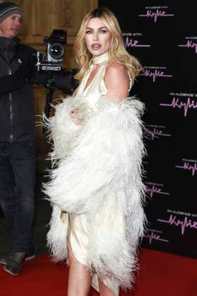 Abbey Clancy bei der Ankunft zum Konzert An Audience with Kylie in der Royal Albert Hall. London, 01.12.2023