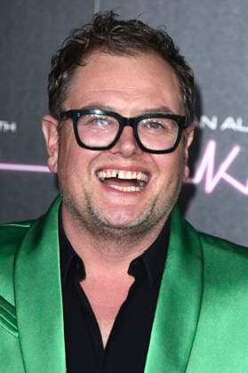 Alan Carr bei der Ankunft zum Konzert An Audience with Kylie in der Royal Albert Hall. London, 01.12.2023