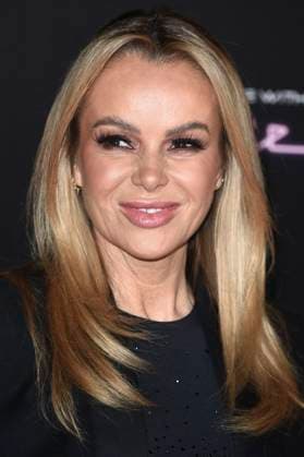 Amanda Holden bei der Ankunft zum Konzert An Audience with Kylie in der Royal Albert Hall. London, 01.12.2023