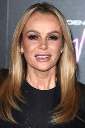 Amanda Holden bei der Ankunft zum Konzert An Audience with Kylie in der Royal Albert Hall. London, 01.12.2023
