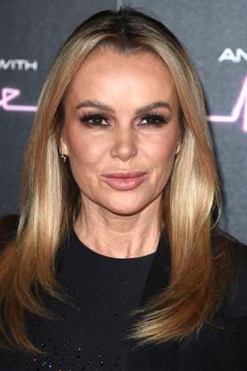 Amanda Holden bei der Ankunft zum Konzert An Audience with Kylie in der Royal Albert Hall. London, 01.12.2023