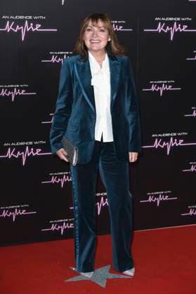 Lorraine Kelly bei der Ankunft zum Konzert An Audience with Kylie in der Royal Albert Hall. London, 01.12.2023