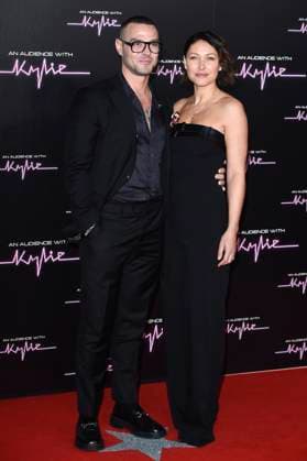 Matt Willis mit Ehefrau Emma Willis bei der Ankunft zum Konzert An Audience with Kylie in der Royal Albert Hall. London, 01.12.2023