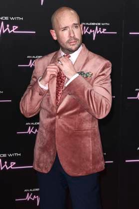 Tom Allen bei der Ankunft zum Konzert An Audience with Kylie in der Royal Albert Hall. London, 01.12.2023