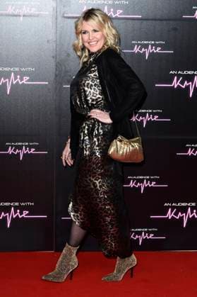 Ashley Jensen bei der Ankunft zum Konzert An Audience with Kylie in der Royal Albert Hall. London, 01.12.2023