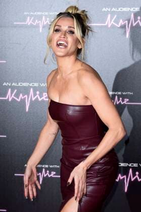 Ashley Roberts bei der Ankunft zum Konzert An Audience with Kylie in der Royal Albert Hall. London, 01.12.2023