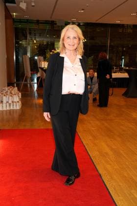 Maren Kroymann bei der Daffne Verleihung von der Deutschen Akademie fuer Fernsehen am 2.12.2023 in Berlin Daffne Verleihung 2023 in Berlin