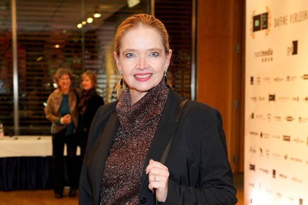 Julia Biedermann bei der Daffne Verleihung von der Deutschen Akademie fuer Fernsehen am 2.12.2023 in Berlin Daffne Verleihung 2023 in Berlin