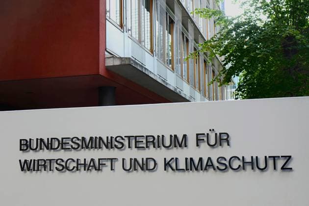 Bundesministerium für Wirtschaft und Klimaschutz Bundesministerium für Wirtschaft und Klimaschutz, 02.10.2023, Mitte, Scharnhorststrasse, Berlin, Das Bundesministerium für Wirtschaft und Klimaschutz hat seinen Sitz in der Scharnhorststrasse von Berlin. *** Federal Ministry for Economic Affairs and Climate Protection Federal Ministry for Economic Affairs and Climate Protection, 02 10 2023, Mitte, Scharnhorststrasse, Berlin, The Federal Ministry for Economic Affairs and Climate Protection is located in Scharnhorststrasse, Berlin