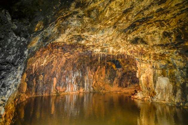 Quellgrotte, Tropfsteine, Feengrotten, Saalfeld, Thüringen, Deutschland