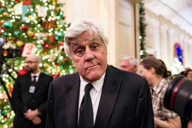 Entertainment Themen der Woche KW48 Entertainment Bilder des Tages US President Joe Biden hosts Kennedy Center Honorees at White House Comedian Jay Leno arrives to the East Room where US President Joe Biden hosted the 2023 Kennedy Center Honorees in the White House in Washington, DC, USA, 03 December 2023. Recipients of the 46th Kennedy Center Honors for lifetime artistic achievement include actor and comedian Billy Crystal, soprano Renee Fleming, British singer-songwriter Barry Gibb, singer and actress Queen Latifah, and singer Dionne Warwick. WASHINGTON DC United States  Copyright: xPool ABACAx