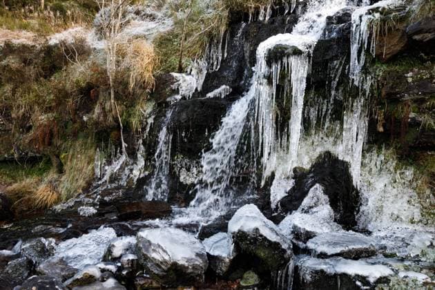 Waterfalls have frozen solid with the extreme cold Featuring: Frozen waterfalls over Brecon Beacons Where: Brecon Beacons, Wales, United Kingdom When: 02 Dec 2023 Credit: Andrew Bartlett Cover Images EDITORIAL USE ONLY. NOT FOR USE BY NEWSPAPERS BASED IN THE UK. Copyright: xx 53271627