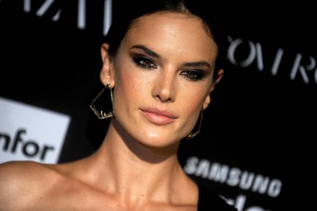 2015 Harper s BAZAAR ICONS Event Alessandra Ambrosio attends the 2015 Harper s BAZAAR ICONS Event at The Plaza Hotel on September 16, 2015 in New York City., Credit:Dennis Van Tine Avalon  Copyright: xDennisxVanxTinex xAvalonx 0513616415