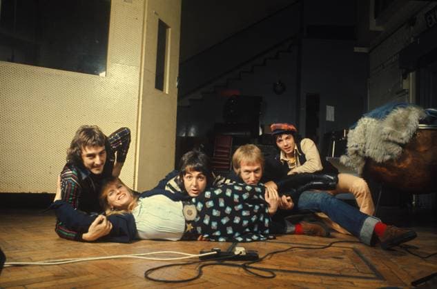 BRITISH BAND WINGS, FEATURING PAUL MCCARTNEY. BRITISH BAND WINGS, FEATURING PAUL MCCARTNEY., Credit:LONDON FEATURES Avalon  Copyright: xLONDONxFEATURESx xAvalonx OBIT_Denny_Laine_dies_79_550976741