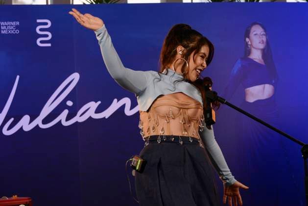 Colombian Singer Juliana Showcase December 5, 2023, Mexico City, Mexico: Colombian singer and songwriter, Juliana Velasquez offered a showcase for her Mexican fans at the Warner Music Mexico Terrace. on December 5, 2023, Mexico City, Mexico. (Photo by Carlos Tischler Eyepix Group) Copyright: xCarlosxTischler xEyepixxGroupx CT_05122023_106594