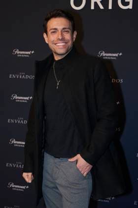 Los Enviados Tv Series Premiere December 5, 2023, Mexico City, Mexico: Carlos Fonseca attends the blue carpet of ˜Los Enviados™ Tv Series premiere. at Teatro Helenico. on December 5, 2023 in Mexico City, Mexico. ( Photo by Jaime Nogales Eyepix Group) Copyright: xJaimexNogales xEyepixxGroupx JN_05122023_106672