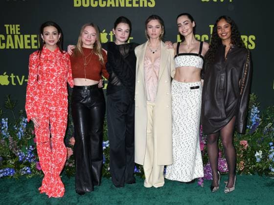 Bilder des Jahres 2023, Entertainment 12 Dezember Entertainment Themen der Woche KW49 Entertainment Bilder des Tages RECORD DATE NOT STATED Josie Totah, Mia Threapleton, Kristine Froseth, Imogen Waterhouse, Aubri Ibrag, Alisha Boe in attendance, Apple TV+ THE BUCCANEERS Photo Call, The Park Lane Hotel, New York, NY, United States, December 6, 2023. (Photo by: Quoin Pics Everett Collection) PUBLICATIONXNOTxINxCANxCHNxFRAxITAxJPNxNORxPOLxRUSxESPxUKxUSA