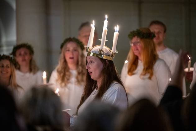 News Themen der Woche KW49 News Bilder des Tages December 6, 2023: London Nordic Choir perform their annual Sankta Lucia and Christmas carols concert at the St. JohnÃ¢â‚¬â ¢s Wood church in North London. This year the role of Sankta Lucia was played by Astrid Hjerting. She wears a crown of candles symbolising St.Lucy as she leads the celebration. - ZUMAg173 20231206_zap_g173_008 Copyright: xVelarxGrantx