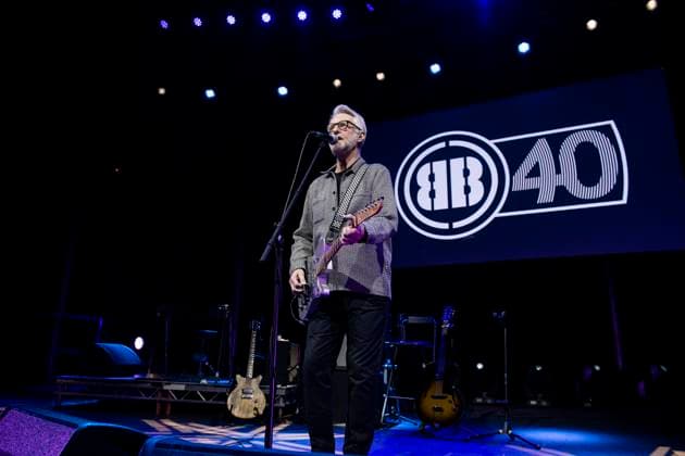 Entertainment Themen der Woche KW49 Entertainment Bilder des Tages Billy Bragg performing live at The Roundhouse, London on 06 December 2023 Billy Bragg performing live at The Roundhouse, London on 06 December 2023 Billiy Bragg - guitar and vocals Billy Bragg (Stephen William Bragg) is an English singer, songwriter, musician, author and political activist. His music blends elements of folk music, punk rock and protest songs, with lyrics that mostly span political or romantic themes. His music is centred on change and activist causes. To date he s released twelve albums. This is his The Roaring Forty Tour., Credit:Dafydd Owen Avalon United Kingdom, London  Copyright: xDafyddxOwenx xAvalonx 0827393828